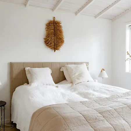 Southern Feel In Refurbished By Shore Ferienhaus *