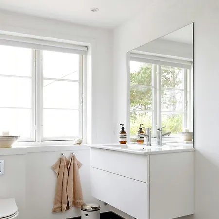 Southern Feel In Refurbished By Shore