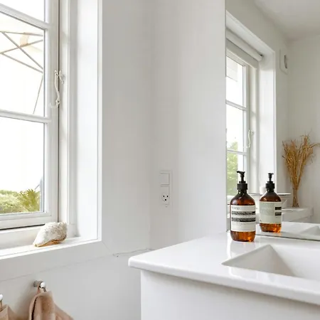 Southern Feel In Refurbished By Shore Ferienhaus Nykøbing Sjælland